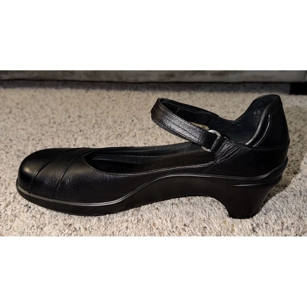 Aravon Womens Size 9.5 AA Black Leather Mary Jane Heels Comfort Shoes‎
